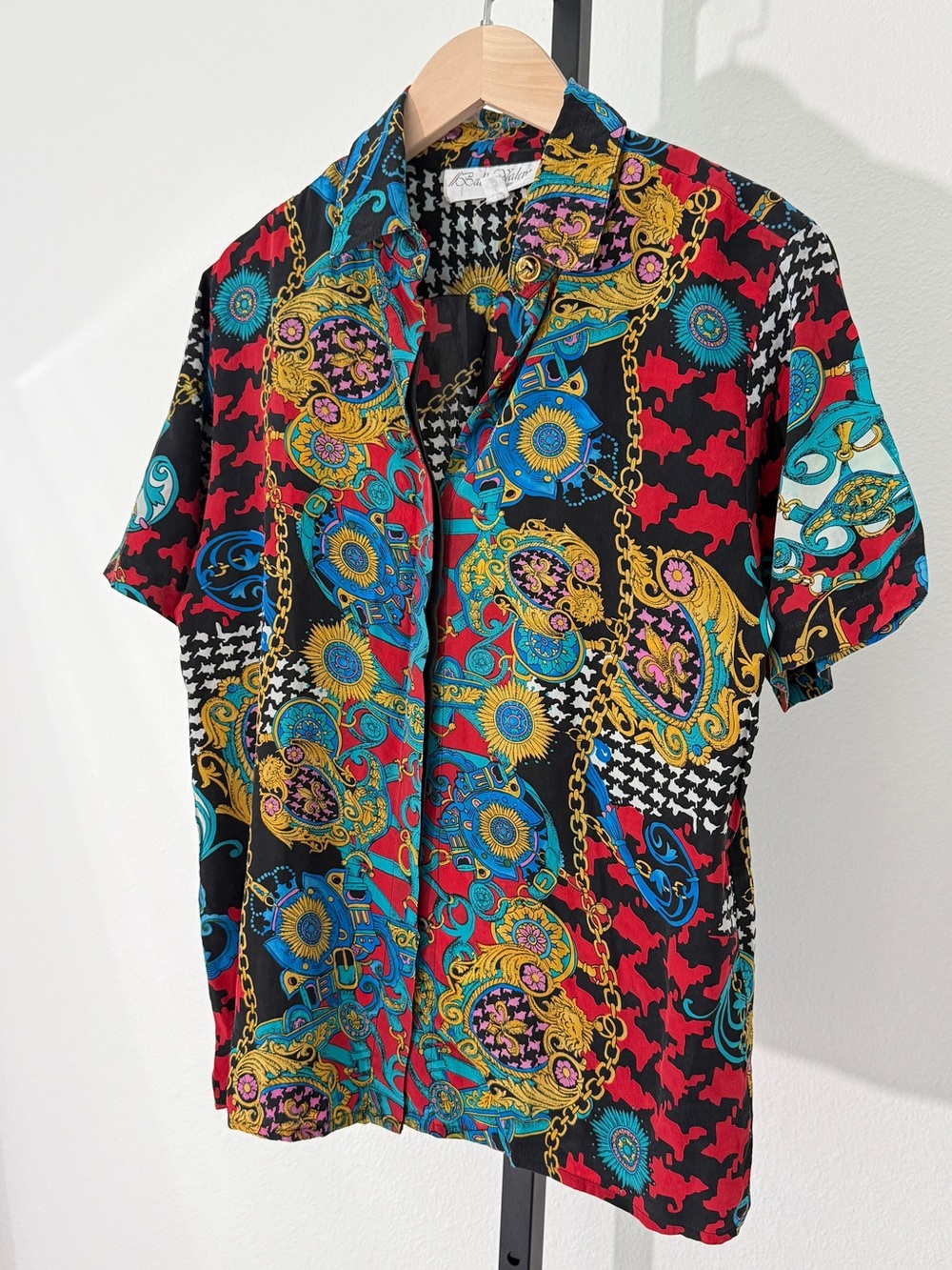 Vintage 90s Baroque Silk Print Blouse Shirt Women’s Size S Paisley Chain Top